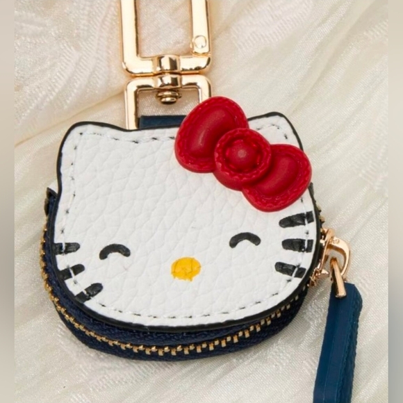 Hello Kitty Bag Charm Airpod Airtag Case - Picture 2 of 3